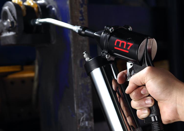 POMPE À GRAISSE Adaptateur SG902 inclus